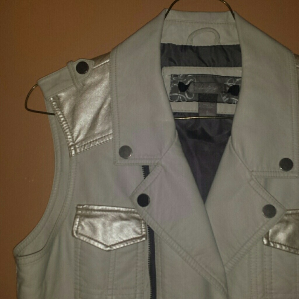 Daytrip Faux Leather Vest - Lg